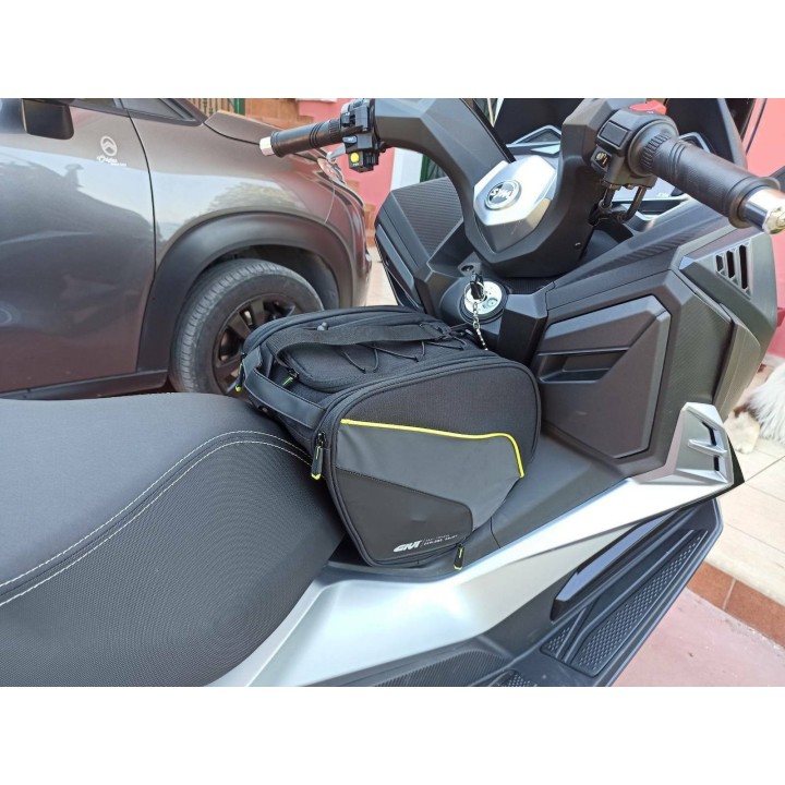 Τσάντα Scooter Givi EA135B 15lt μαύρη